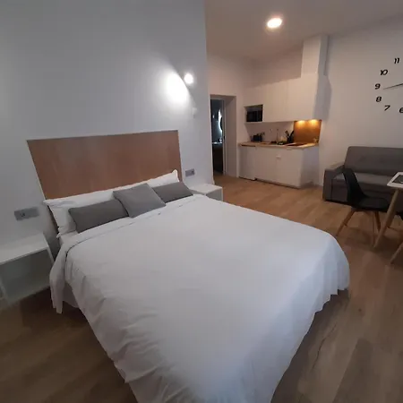 Recunchos דירה אורנסה